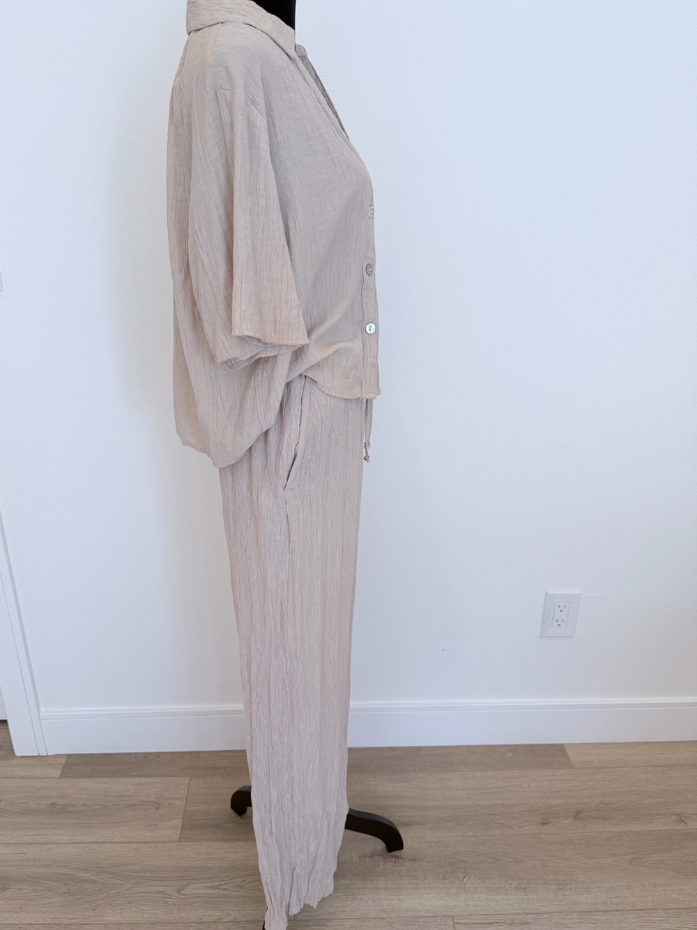 Zara Linen-Blend Pants Set (Top & Bottoms) - Picture 4 of 15